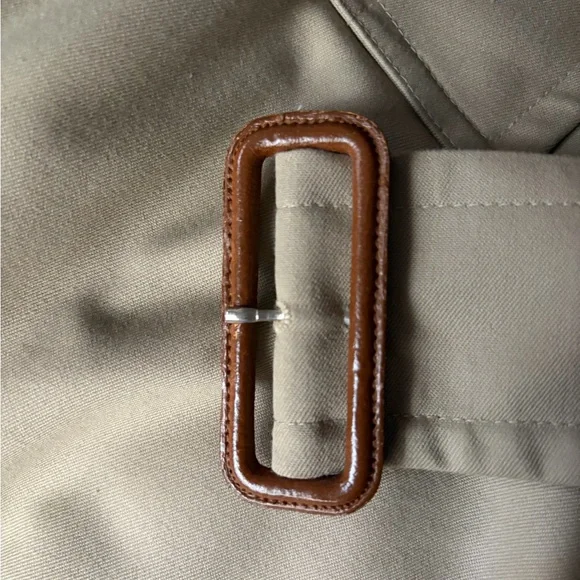 Vintage Burberrys’ Trench Coat - Made in England - Picture 7 of 13